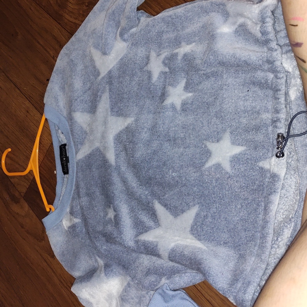 Crop top, sweater
